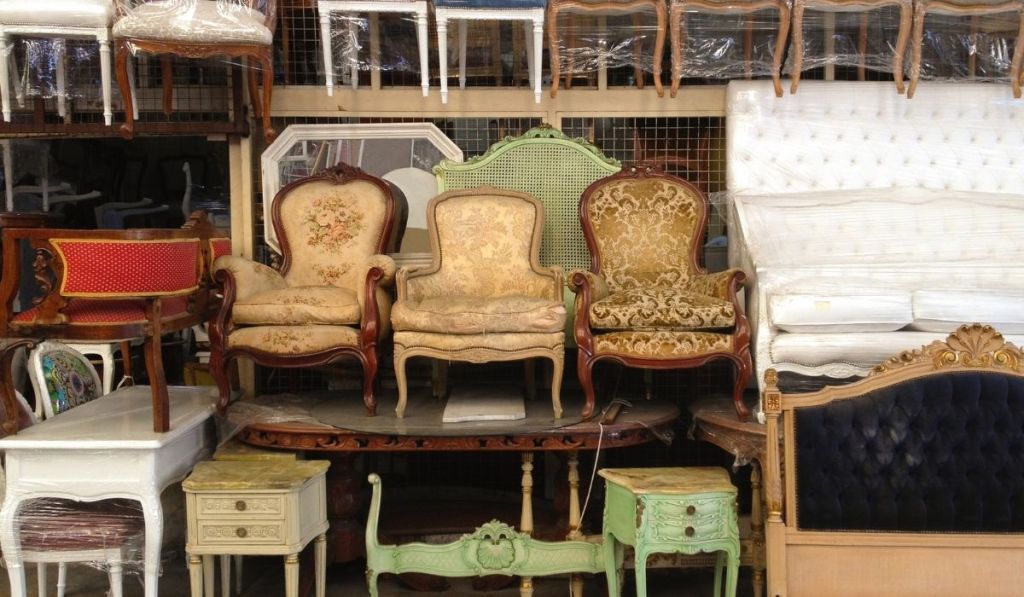flea market for old chairs
